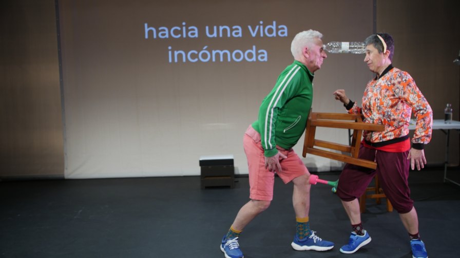 Cartel de A PESAR DE TODO — Teatro Echegaray, Málaga