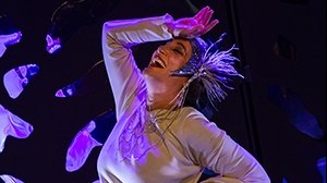 Cartel de LA MUJER QUE MATÓ A TODO — Teatro Echegaray, Málaga